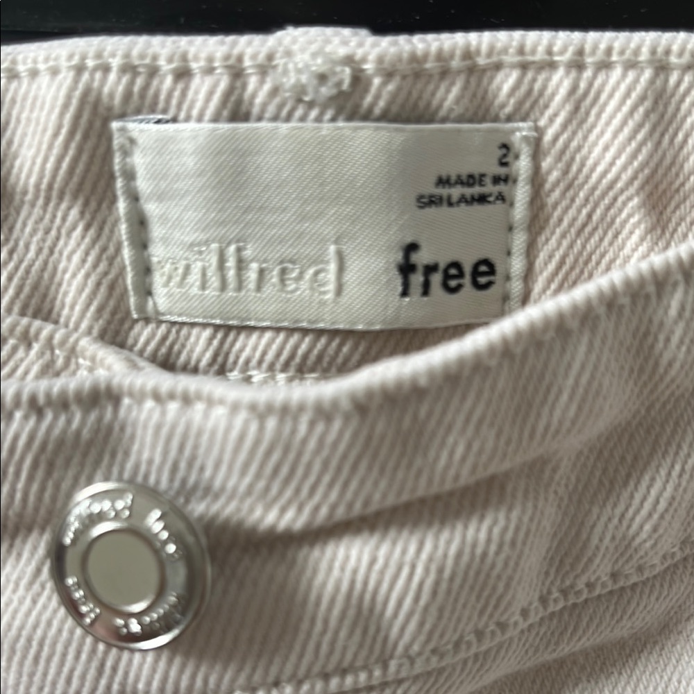 Wilfred Aritzia Beige High-Waisted Pants - Picture 2 of 4